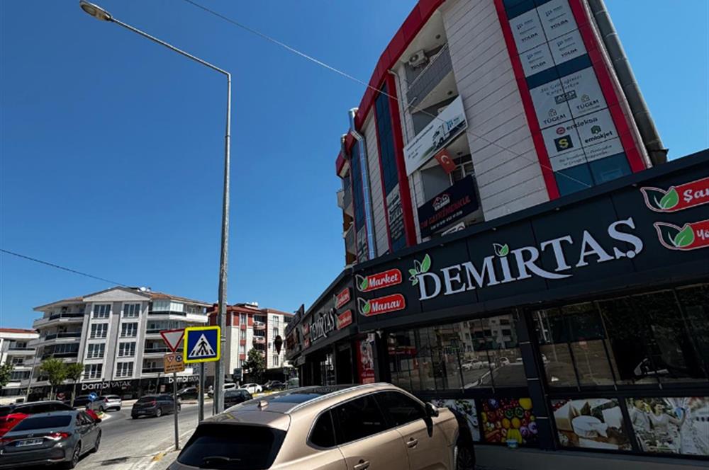C21 BAL'dan BAHÇELİEVLER DEMİRTAŞ KAVŞAĞINDA KİRALIK DÜKKAN
