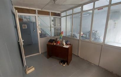 İzmir 1. Sanayi Sitesi'nde Kiralık Dükkan