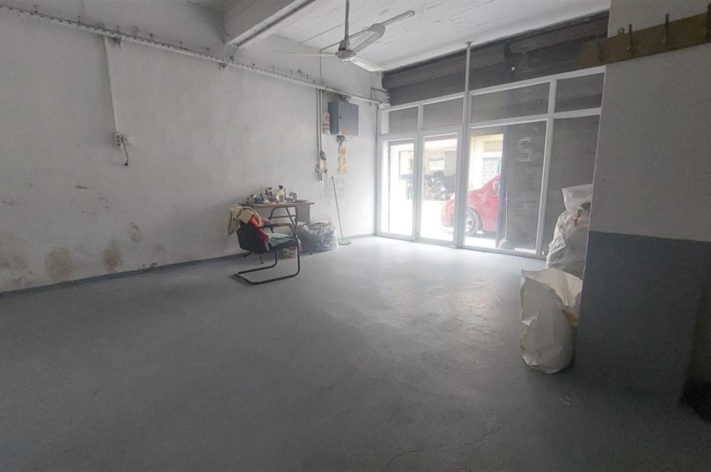 İzmir 1. Sanayi Sitesi'nde Kiralık Dükkan