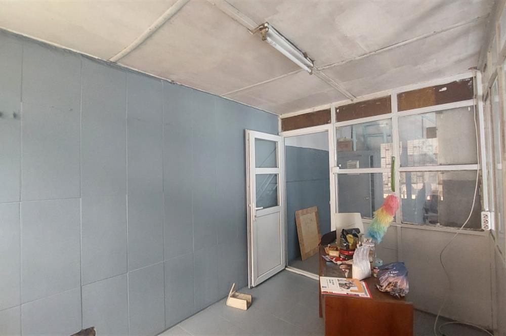 İzmir 1. Sanayi Sitesi'nde Kiralık Dükkan