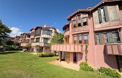 Çatalca Yalıköy Doğa Evleri'nde Yenilenmiş Villa