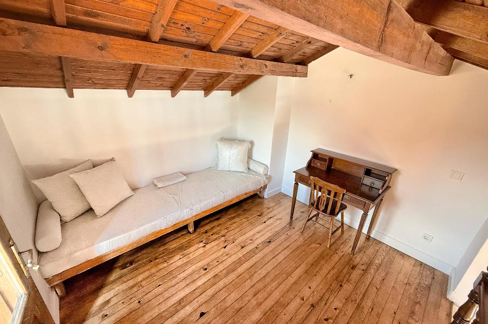 Çatalca Yalıköy Doğa Evleri'nde Yenilenmiş Villa