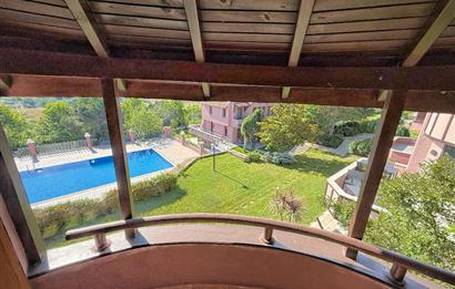Çatalca Yalıköy Doğa Evleri'nde Yenilenmiş Villa