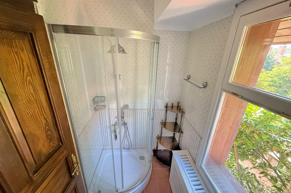 Çatalca Yalıköy Doğa Evleri'nde Yenilenmiş Villa