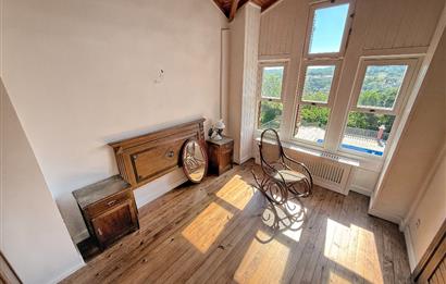 Çatalca Yalıköy Doğa Evleri'nde Yenilenmiş Villa