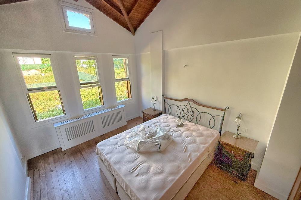 Çatalca Yalıköy Doğa Evleri'nde Yenilenmiş Villa