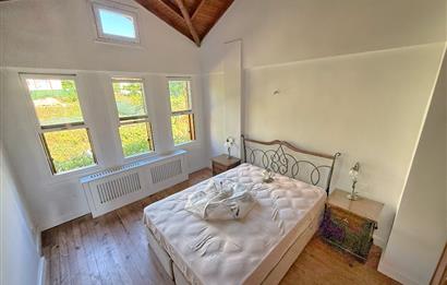 Çatalca Yalıköy Doğa Evleri'nde Yenilenmiş Villa