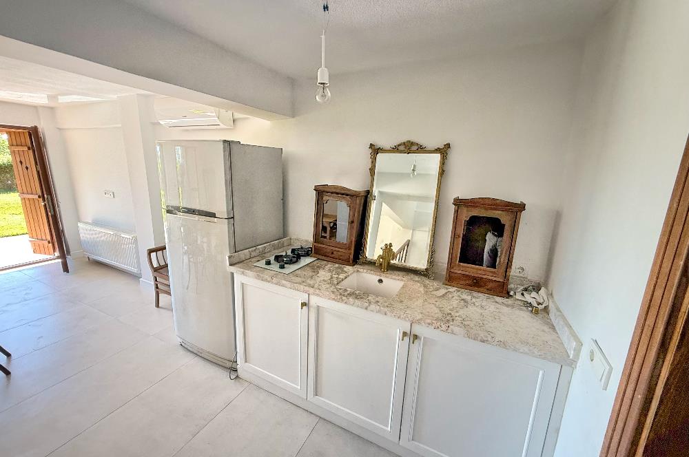 Çatalca Yalıköy Doğa Evleri'nde Yenilenmiş Villa