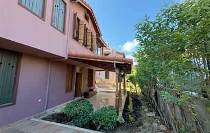 Çatalca Yalıköy Doğa Evleri'nde Yenilenmiş Villa