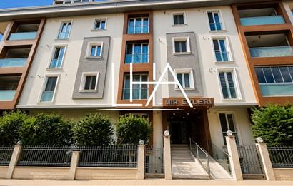C21DEN MERKEZİ LOKASYONDAKİ MİR EVLERİNDE ÖNÜ AÇIK KİRALIK DAİRE