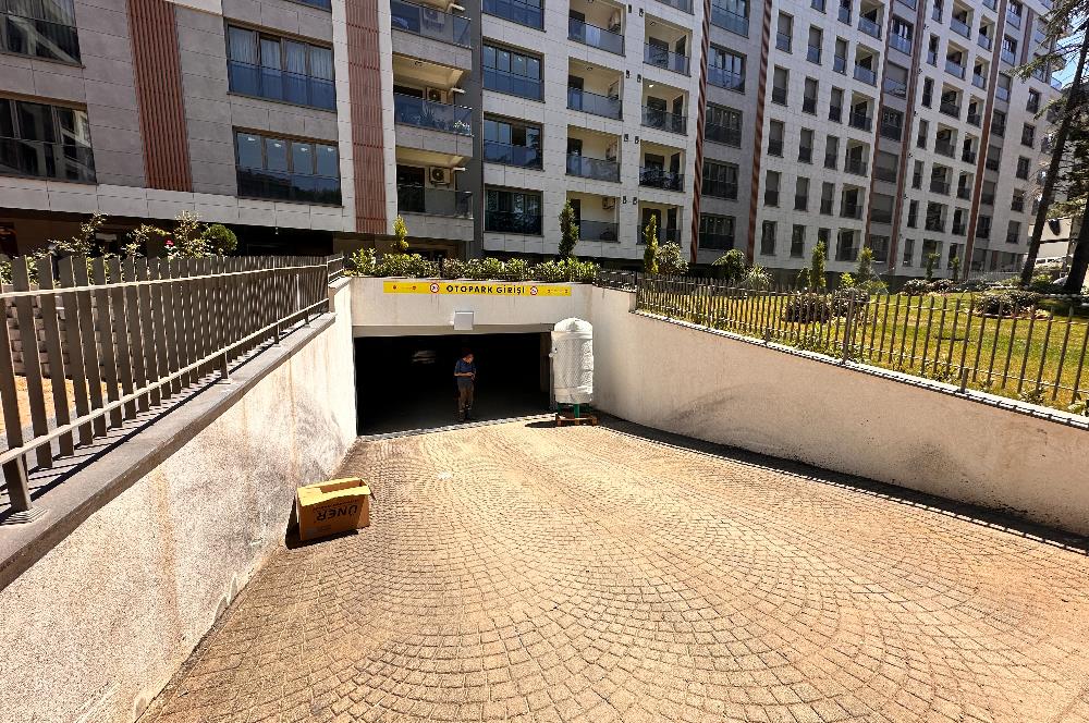 KOŞUYOLU VALİDEBAĞ SİTESİ YÜKSEK KATTA 3+1 BALKONLU SIFIR DAİRE
