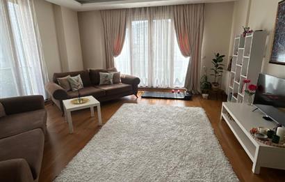KOZYATAĞI SARIKANARYA SOKAK METROYA YAKIN 3+1 EBEVEYN BANYOLU