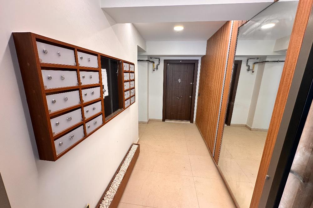 KOŞUYOLU VALİDEBAĞ SİTESİ YÜKSEK KATTA 3+1 BALKONLU SIFIR DAİRE