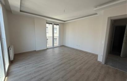 BOSTANCI’DA 2+1 SATILIK DAİRE