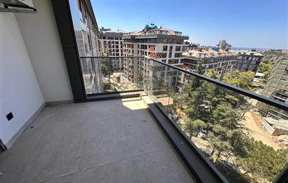 KOŞUYOLU VALİDEBAĞ SİTESİ YÜKSEK KATTA 3+1 BALKONLU SIFIR DAİRE