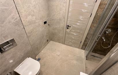 KOŞUYOLU VALİDEBAĞ SİTESİ YÜKSEK KATTA 3+1 BALKONLU SIFIR DAİRE
