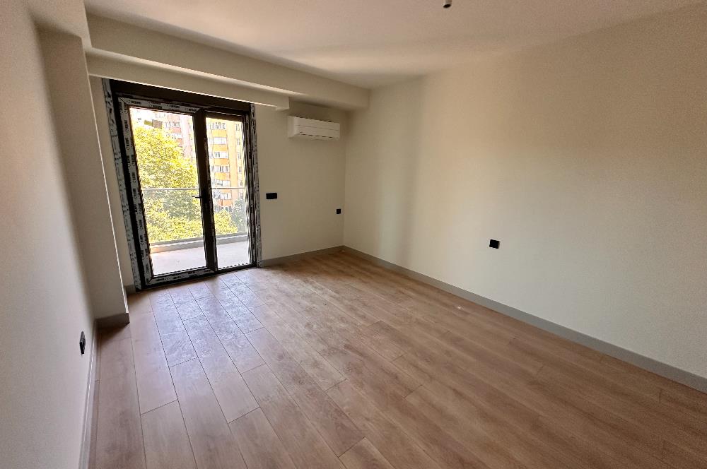 KOŞUYOLU VALİDEBAĞ SİTESİ YÜKSEK KATTA 3+1 BALKONLU SIFIR DAİRE