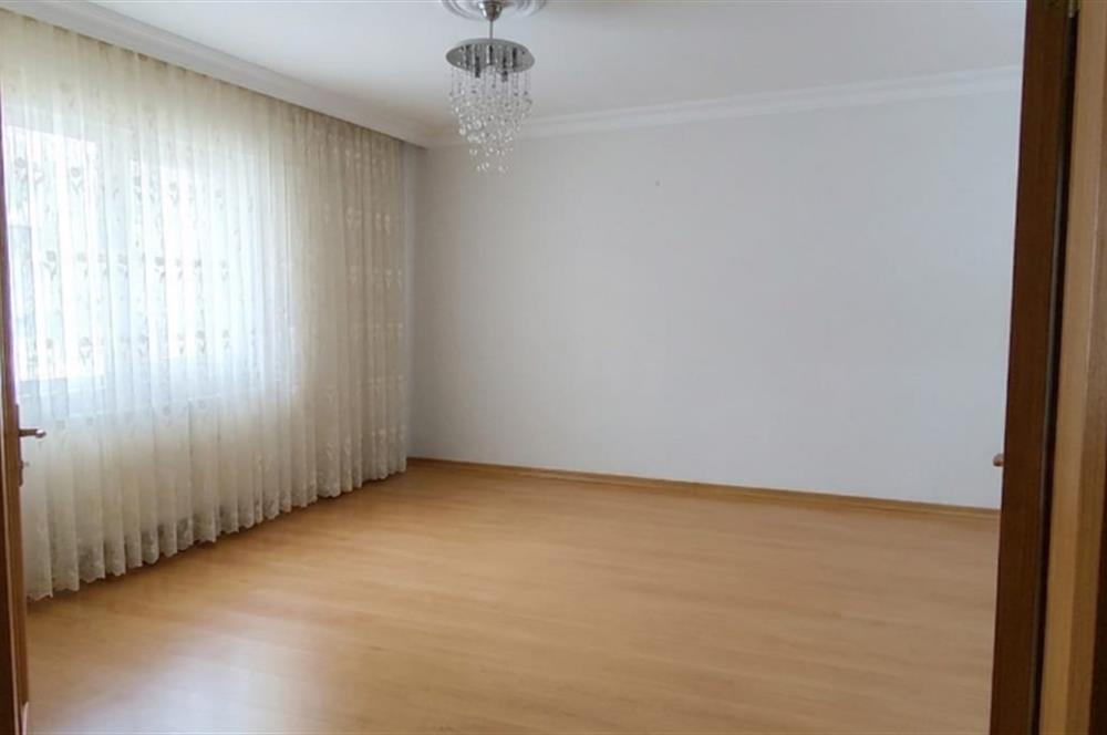 Pendik Yayalar FINIA Sitesinde Satılık 4+1 Bahçe Dubleksi