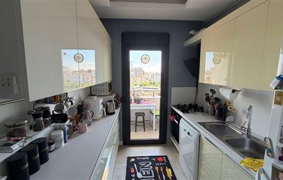MERDİVENKÖYDE 3+1 FERAH ÖNÜ AÇIK EBEVEYN BANYOLU SATILIK DAİRE