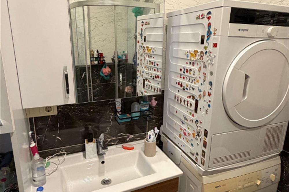 MERDİVENKÖYDE 3+1 FERAH ÖNÜ AÇIK EBEVEYN BANYOLU SATILIK DAİRE