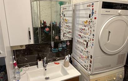MERDİVENKÖYDE 3+1 FERAH ÖNÜ AÇIK EBEVEYN BANYOLU SATILIK DAİRE