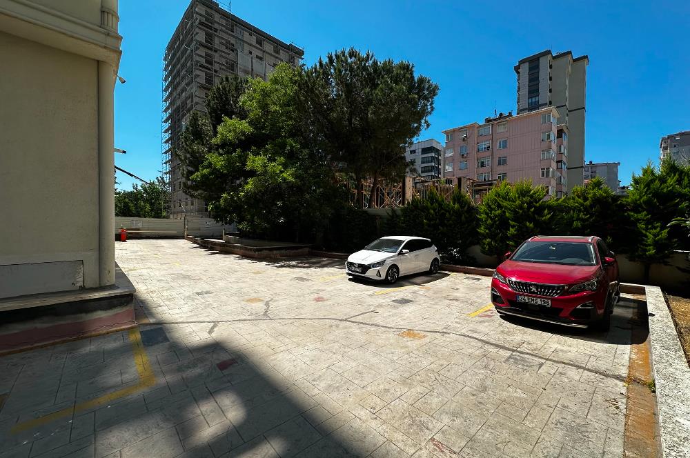 MERDİVENKÖYDE 3+1 FERAH ÖNÜ AÇIK EBEVEYN BANYOLU SATILIK DAİRE