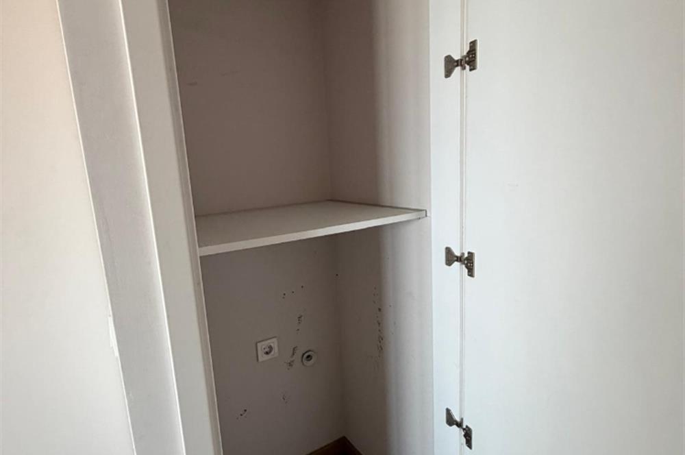 C 21ROOF'DAN BAYSAŞ İSTANBUL 216'DA KİRALIK 2+1 EBEVEYN DAİRE