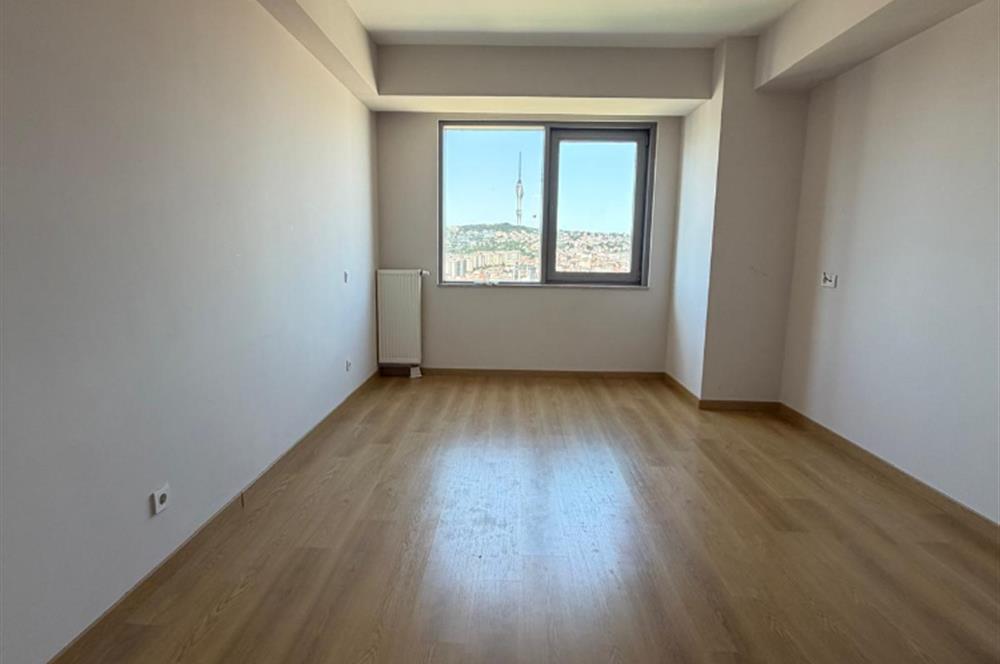 C 21ROOF'DAN BAYSAŞ İSTANBUL 216'DA KİRALIK 2+1 EBEVEYN DAİRE