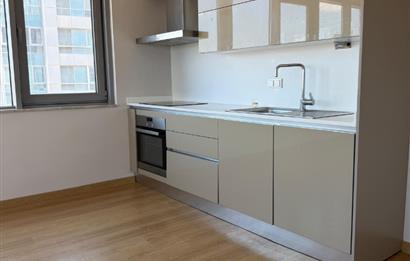 C 21ROOF'DAN BAYSAŞ İSTANBUL 216'DA KİRALIK 2+1 EBEVEYN DAİRE