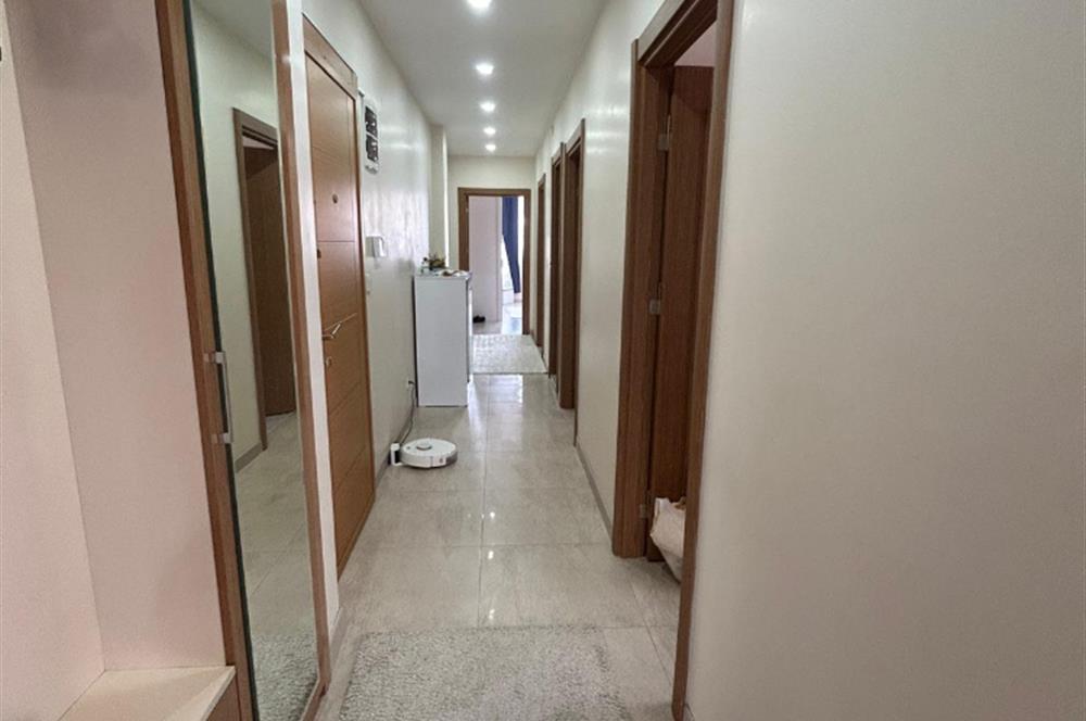 KOZYATAĞI SARIKANARYA SOKAK METROYA YAKIN 3+1 EBEVEYN BANYOLU