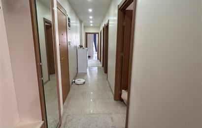 KOZYATAĞI SARIKANARYA SOKAK METROYA YAKIN 3+1 EBEVEYN BANYOLU