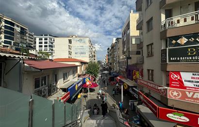Bayraklı Sevgi Yolu'nda satılık dükkan