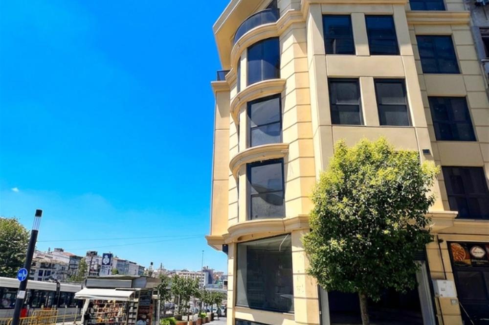 CENTURY 21 FOREVER'DAN AKSARAY ORDU CADDESİ'NDE, TRAMVAY ÖNÜNDE | 575 m² KOMPLE KİRALIK BİNA (TEK YETKİLİ CENTURY 21 FOREVER - ÖMER FARUK ORDULU)
