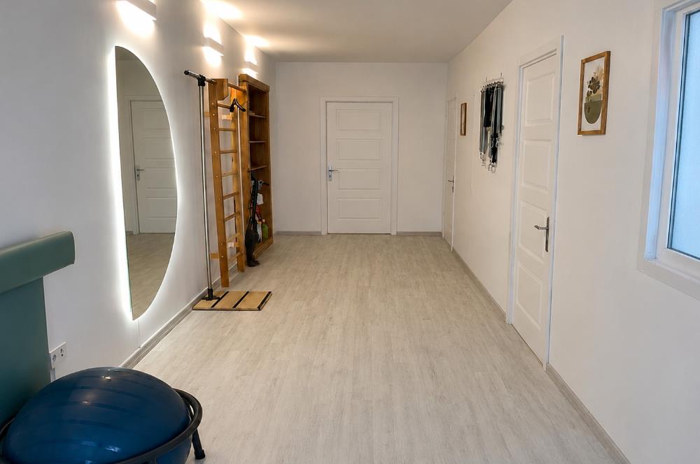 Zekeriyaköy Çarşı'nın En Prestijli Noktasında Satılık İş Yeri