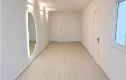 Zekeriyaköy Çarşı'nın En Prestijli Noktasında Satılık İş Yeri