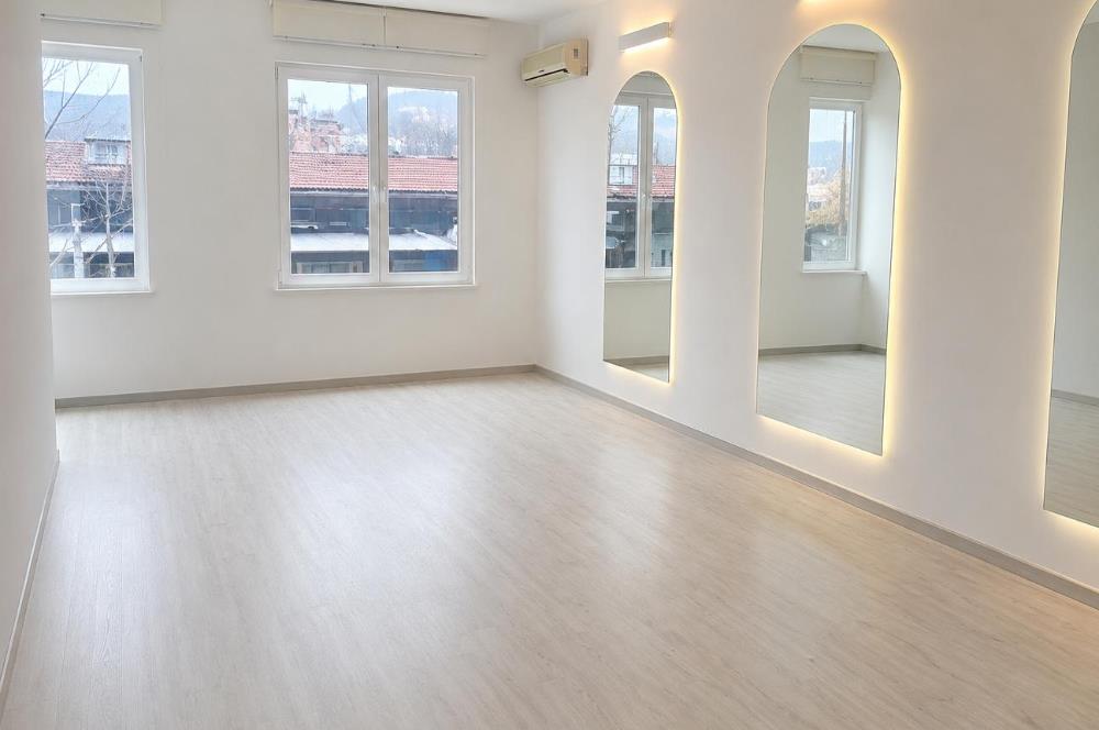 Zekeriyaköy Çarşı'nın En Prestijli Noktasında Satılık İş Yeri