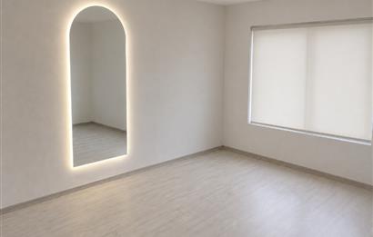 Zekeriyaköy Çarşı'nın En Prestijli Noktasında Satılık İş Yeri