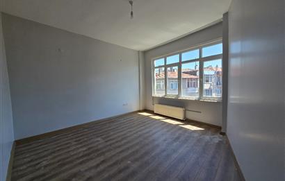 KADIKÖY CAFERAĞA | KİRALIK DAİRE 4+1 100m² NET KULLANIMLI