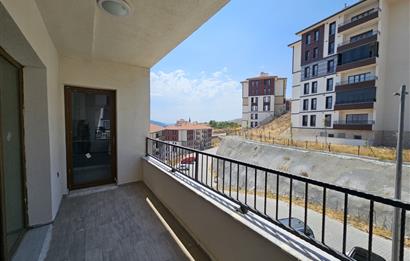 CENTURY 21 BAL'DAN  KARESİ TOKİ  SF-6 BLOKLARINDA KİRALIK DAİRE