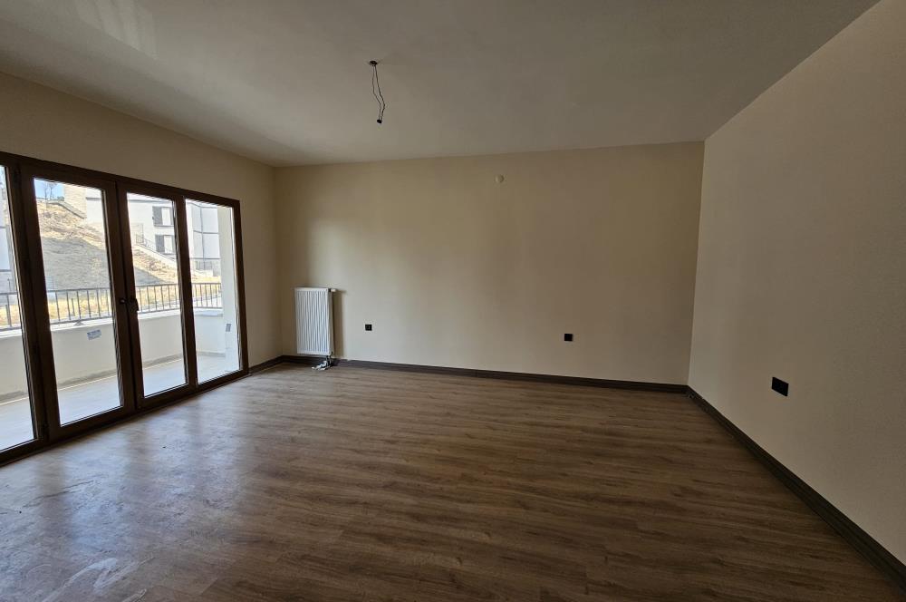 CENTURY 21 BAL'DAN  KARESİ TOKİ  SF-6 BLOKLARINDA KİRALIK DAİRE