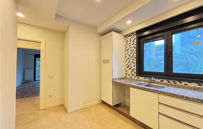 Çiftehavuzlar'da Otoparklı Depolu Jeneratörlü |Kiralık Daire 3+1