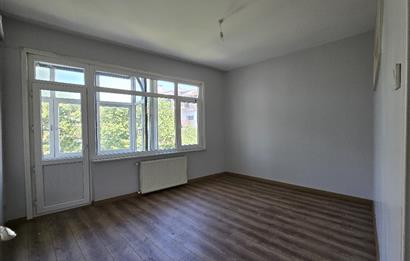 KADIKÖY CAFERAĞA | KİRALIK DAİRE 4+1 100m² NET KULLANIMLI