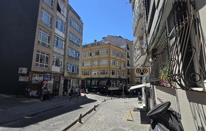 KADIKÖY CAFERAĞA | KİRALIK DAİRE 4+1 100m² NET KULLANIMLI