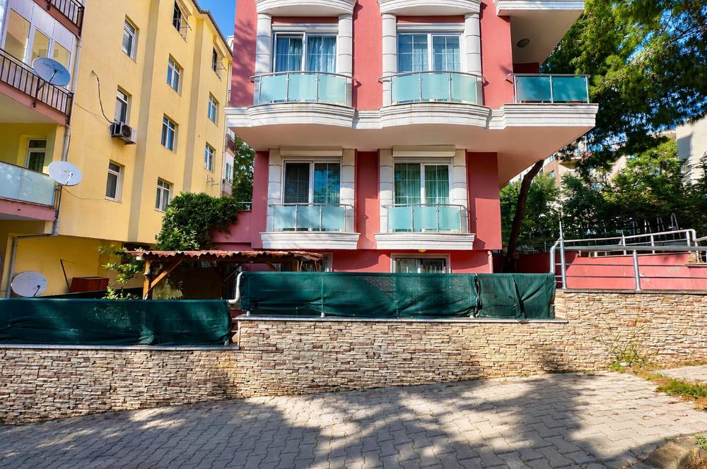 MALTEPE | ALTAYÇEŞME'de MARMARAY'a 10 dk. MESAFEDE | 50 M2 BAHÇE
