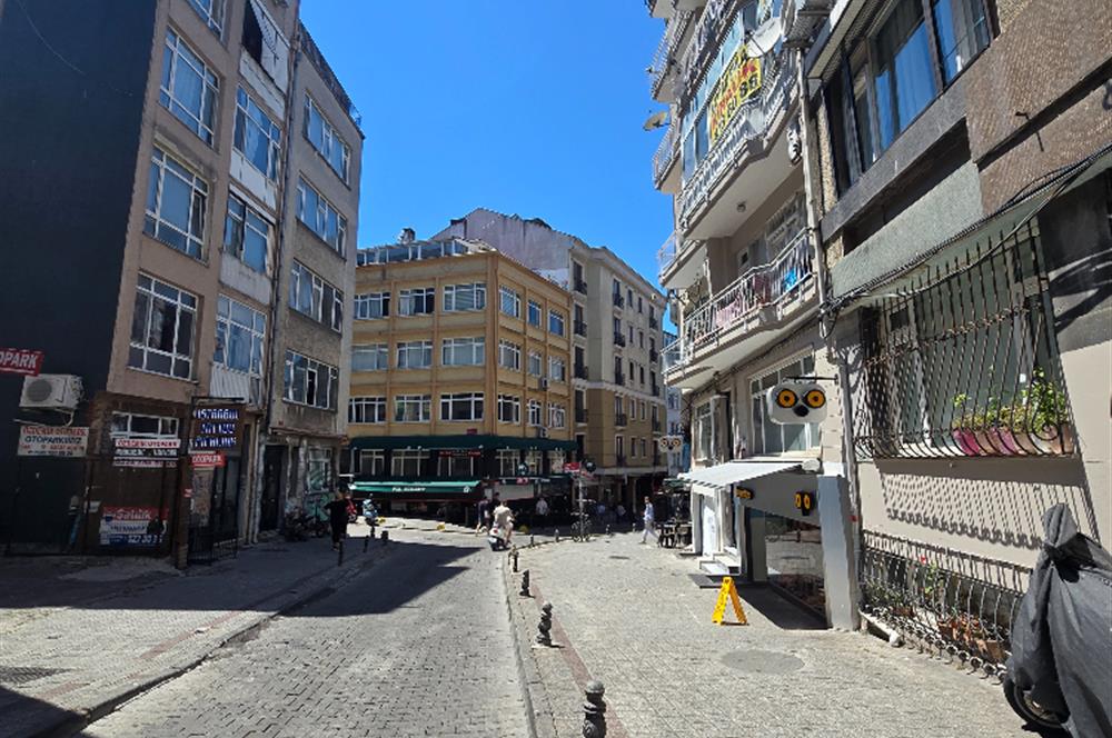 KADIKÖY CAFERAĞA | KİRALIK DAİRE 4+1 100m² NET KULLANIMLI