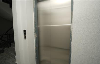 C21 Cius;Perşembe Pazarı Civarı Asansörlü Sıfır Binada 3+1 Daire