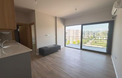 Meşelik Dorya Suites 2 Havuzlu Sitede Kiralık Eşyasız Üst Kat Daire 