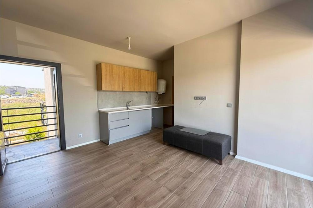 Meşelik Dorya Suites 2 Havuzlu Sitede Kiralık Eşyasız Üst Kat Daire 