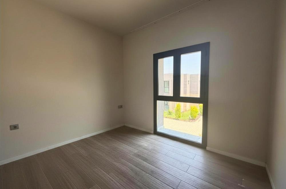 Meşelik Dorya Suites 2 Havuzlu Sitede Kiralık Eşyasız Üst Kat Daire 