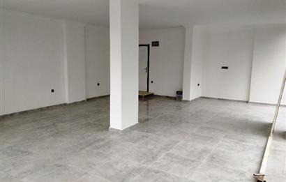 Ayvalık Altınova'da Satılık, Cadde Üstü, 60 M² Dükkan